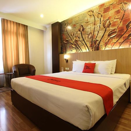 Reddoorz Premium @ Slamet Riyadi 2 Surakarta (Solo) Exterior foto