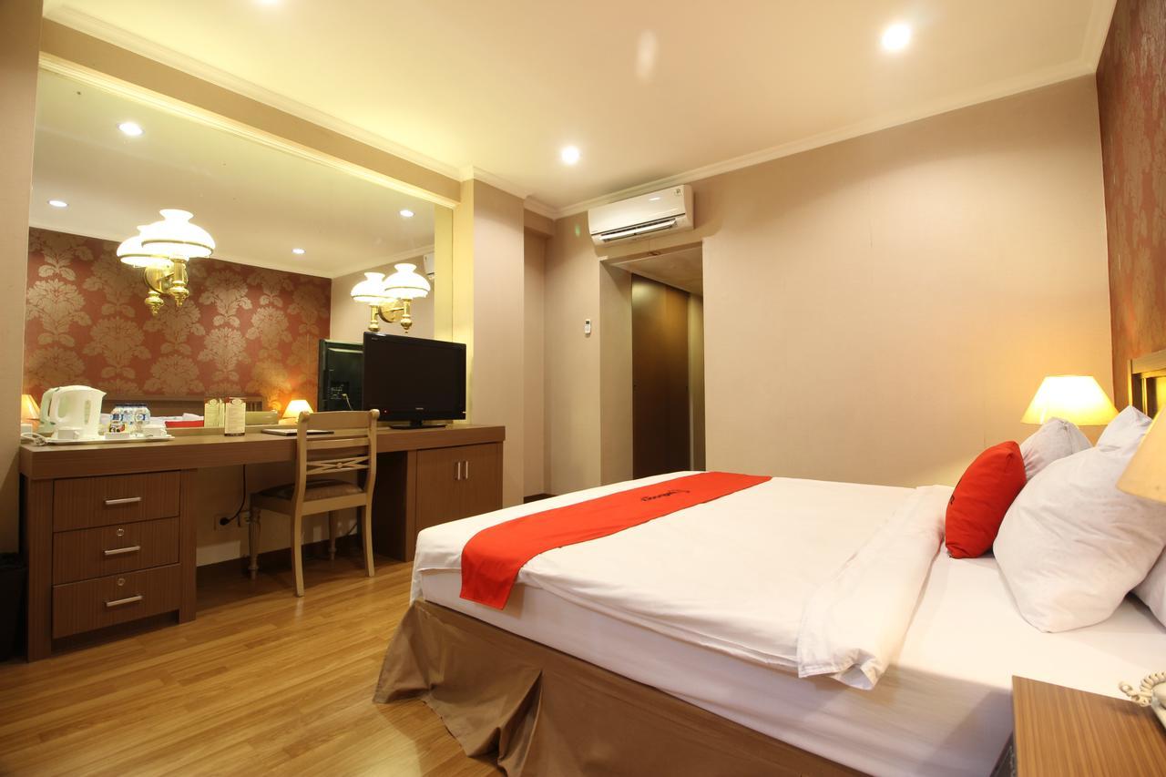Reddoorz Premium @ Slamet Riyadi 2 Surakarta (Solo) Exterior foto