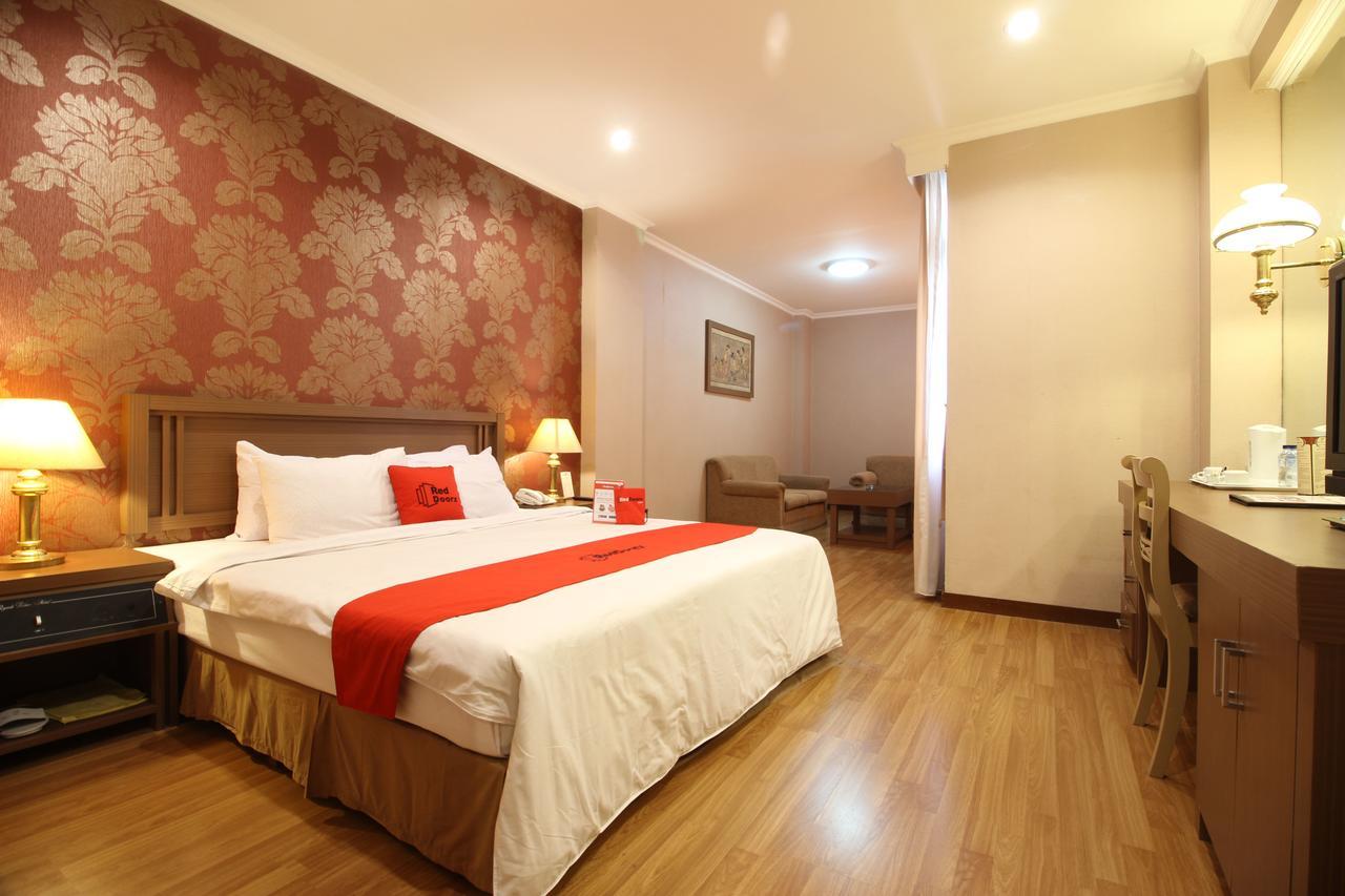 Reddoorz Premium @ Slamet Riyadi 2 Surakarta (Solo) Exterior foto