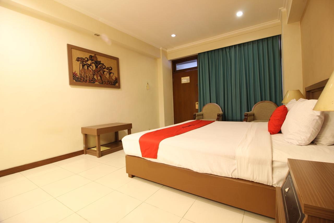 Reddoorz Premium @ Slamet Riyadi 2 Surakarta (Solo) Exterior foto