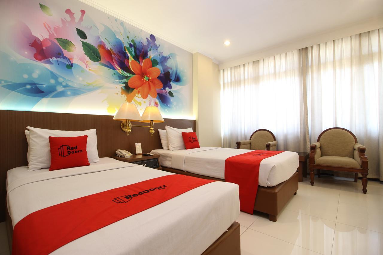 Reddoorz Premium @ Slamet Riyadi 2 Surakarta (Solo) Exterior foto