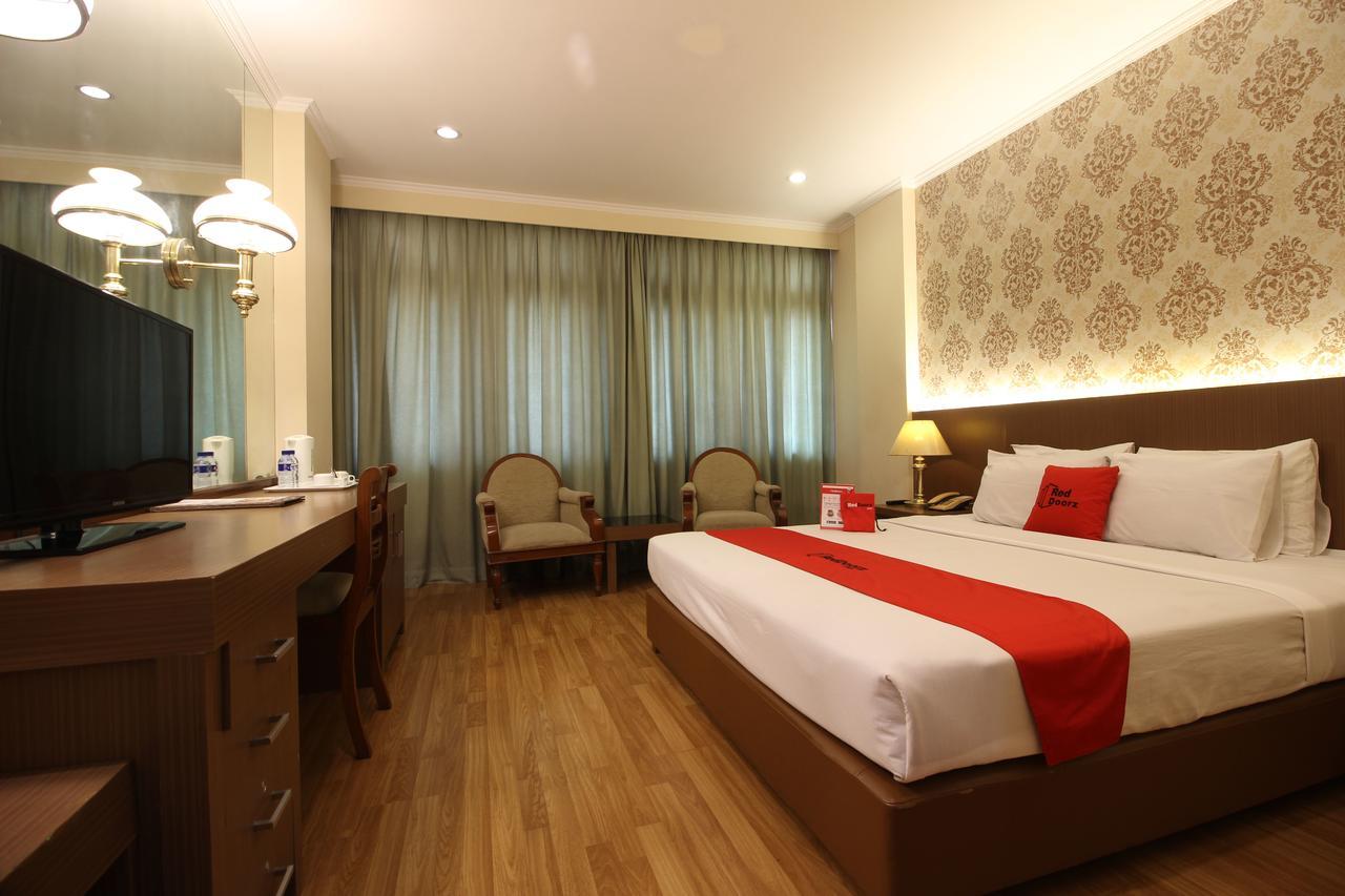 Reddoorz Premium @ Slamet Riyadi 2 Surakarta (Solo) Exterior foto