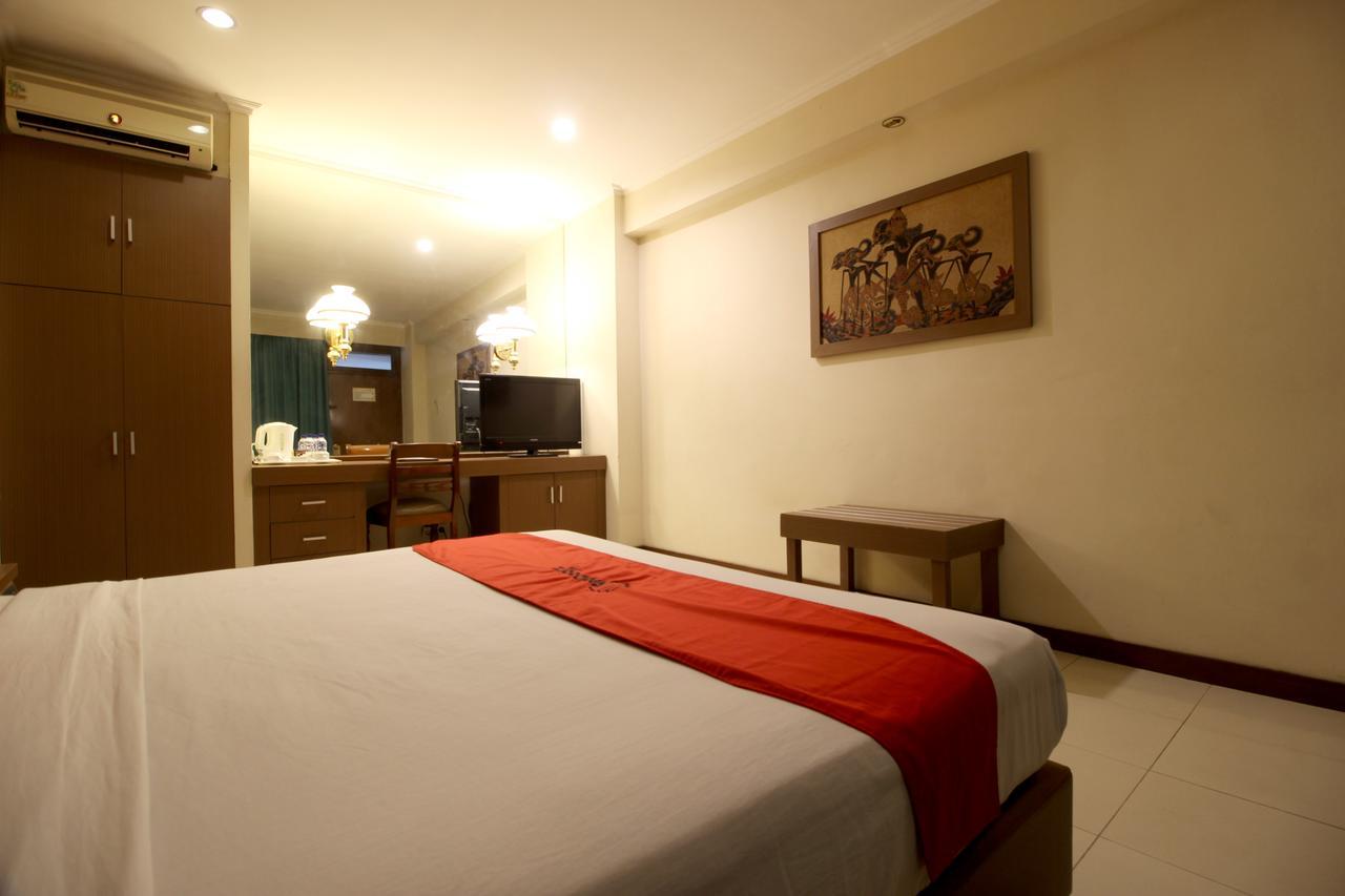 Reddoorz Premium @ Slamet Riyadi 2 Surakarta (Solo) Exterior foto