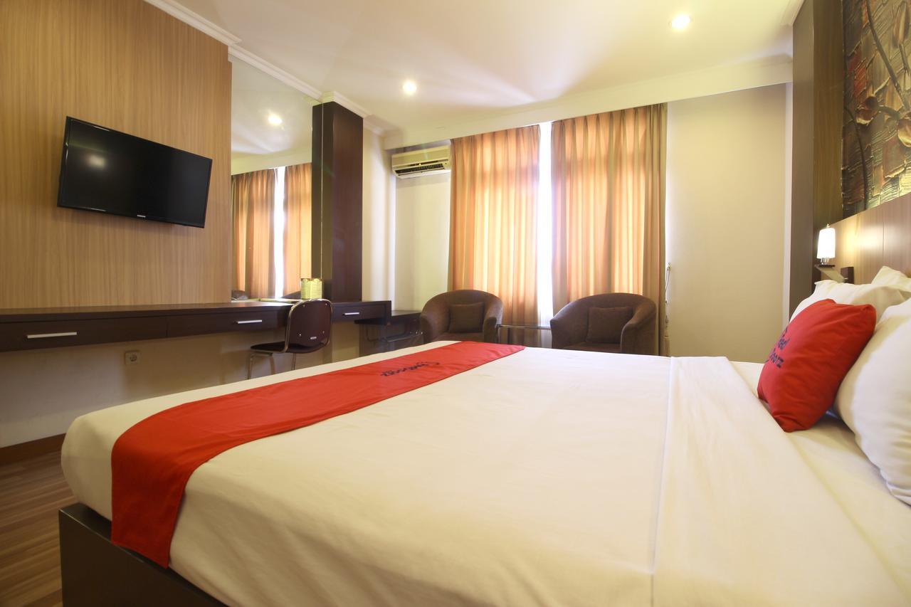 Reddoorz Premium @ Slamet Riyadi 2 Surakarta (Solo) Exterior foto
