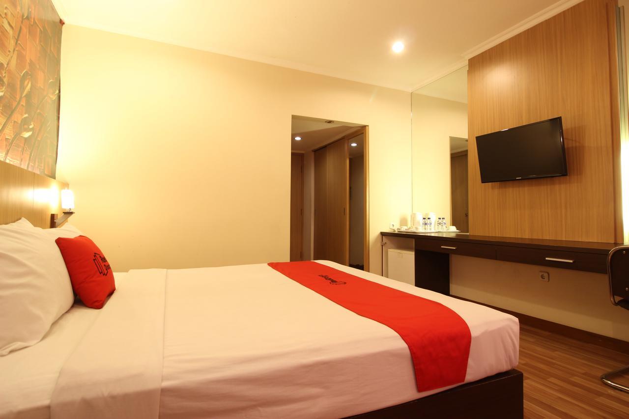 Reddoorz Premium @ Slamet Riyadi 2 Surakarta (Solo) Exterior foto
