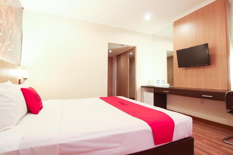 Reddoorz Premium @ Slamet Riyadi 2 Surakarta (Solo) Exterior foto